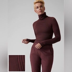 Athleta Flurry Endeavor Turtleneck 
Decadent Chocolate/ Black, Large